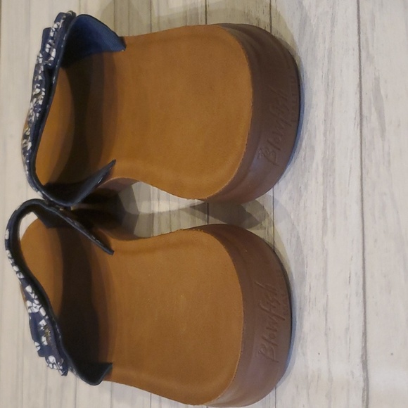 Blowfish | Malibu sunrise Slide Sandals | Size 9 - Picture 4 of 16